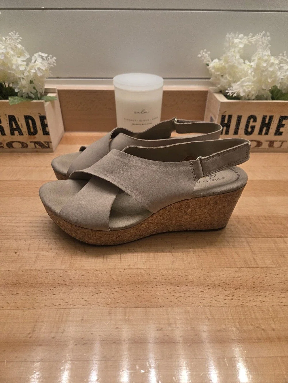 Clarks Annadel Eirwyn Wedge Sandals Taupe Nubuck Women's Size 11W